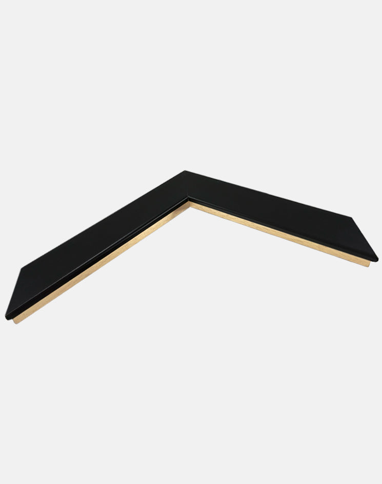 Flat Wide Black Frame